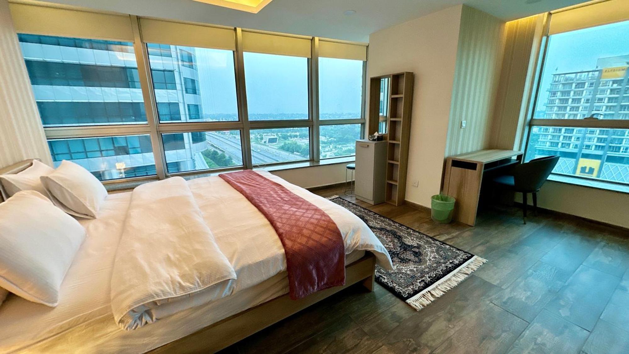 Centaurus Apartment Islamabad Bagian luar foto